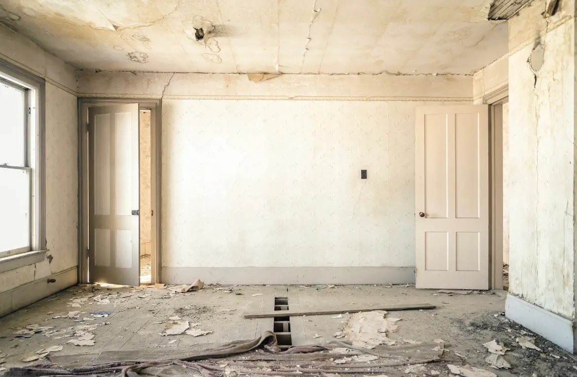 Waste disposal crew managing a cleanout project in Garden Acres